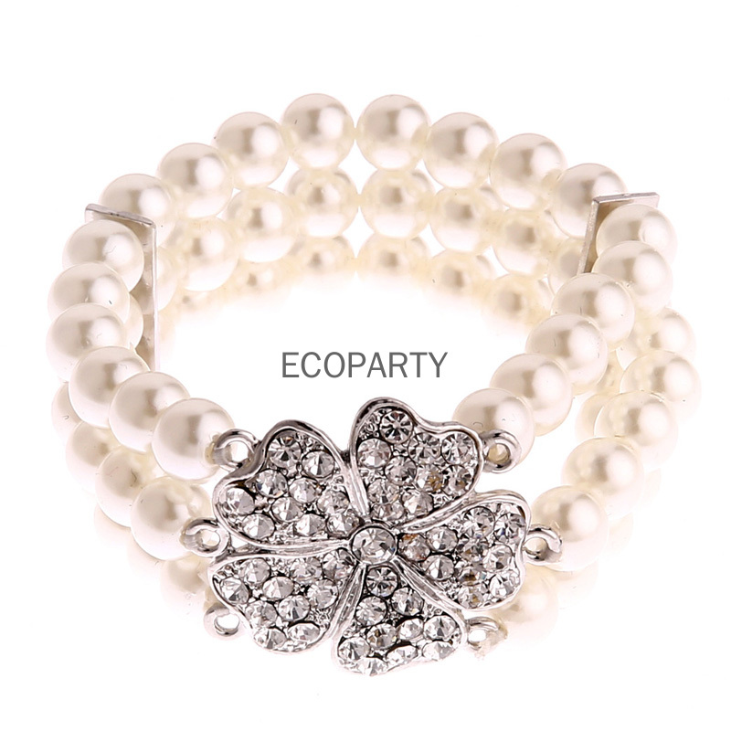 Audrey Hepburn Breakfast at Ti – Women'S Accessories In The 1950S recenzja i cena